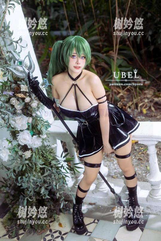 Byoru 尖叫!Byoru的比基尼写真配今天的心情?