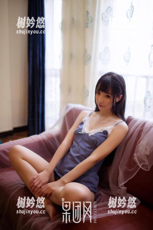 GIRLT果团网-爱丽莎LISA GIRLT果团网 - 爱丽莎LISA的棉袜合集在线——她真的能把袜子穿出新高度!
