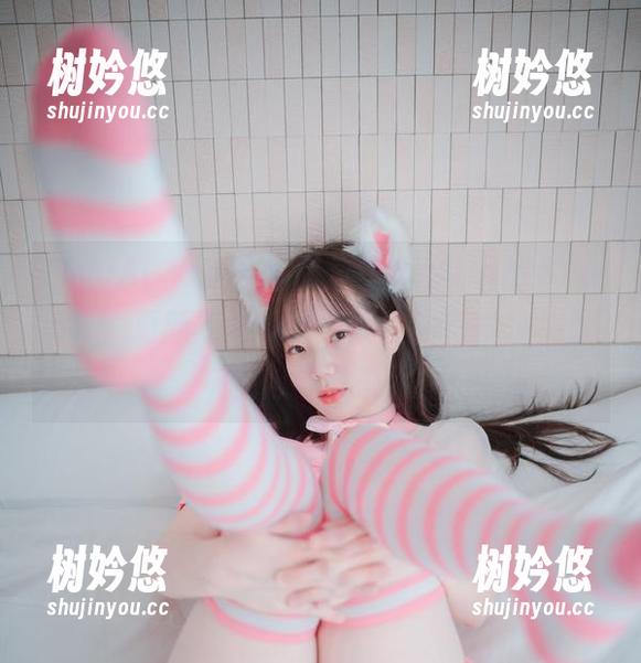 MyuA(뮤아)带来的“MoonNightSnap”：更新不止，一如既往，有多少星星都得挤进来。