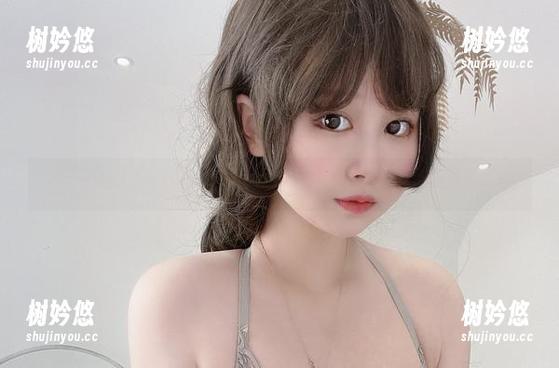 PAKI草莓酱 短裤:PAKI草莓酱的图包更新,连水果都要自愈才能承受的诱惑。