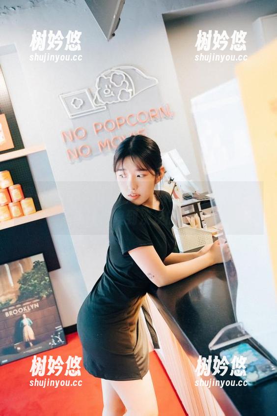 探寻Sonson(손손)的红裙之旅，免费合集让你嗅到淡淡的芬芳