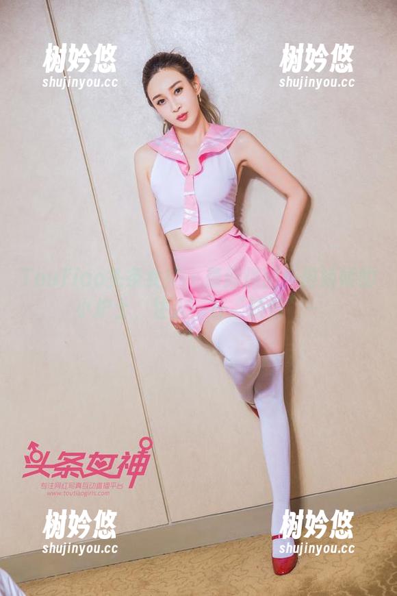 TouTiao头条女神-何娇娇 TouTiao头条女神 - 最新爆图!何娇娇的小护士,注入一针“颜值”~