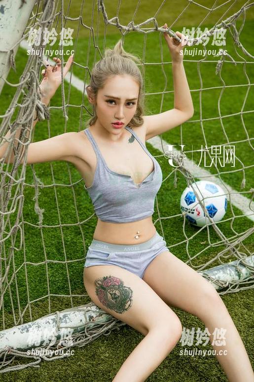UGirls尤果网-徐梓伊 UGirls尤果网 - 徐梓伊在教室里的“免费”时光,恍如梦中图集