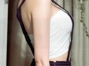 UGirls尤果网 - 在线欣赏艾霓莎的美图，清纯中透露着无声的挑逗。