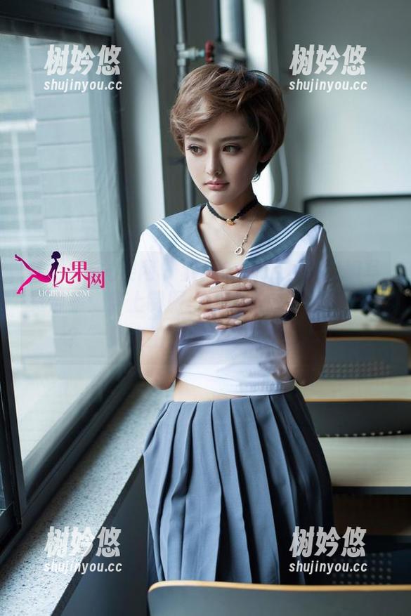 UGirls尤果网-郝晴Grace UGirls尤果网 - 郝晴Grace轻松空姐写真合集:穿上制服,没想到我说了句“蛤?”就能拍出如此奇妙的照片!