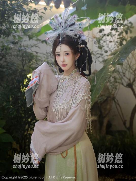 Xiuren秀人网-Mieko林美惠子 Xiuren秀人网 - 决定放弃所有计划,拜Mieko林美惠子的比基尼美图所赐!