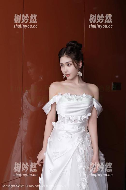 Xiuren秀人网-七米baby Xiuren秀人网 - 七米baby的黑色秘籍:全套图集,值得细细品味哦