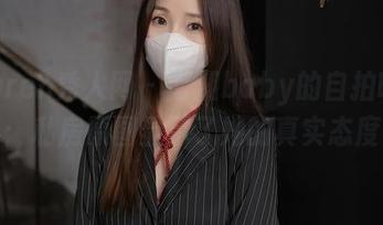 Xiuren秀人网 - 南湘baby的自拍印记：私房原图显示了她的真实态度