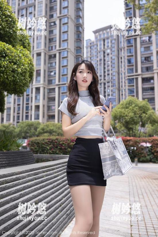 Xiuren秀人网-奈汐酱nice Xiuren秀人网 - 奈汐酱nice的制服大作战:有没有职场晋升的资源?