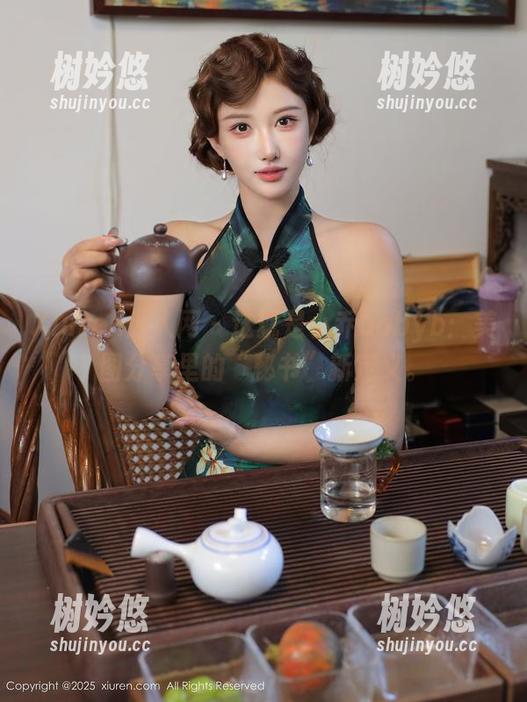 Xiuren秀人网 - 这就是小乔babyb：美图分享里的“秘书”新定义。