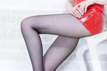 beautyleg - 看!Luna的旅拍更新——每张照片都像是‘我不小心被风掀起了’,好想在里面蹦跶!