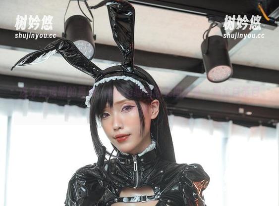 eliza喵喵 这才是透明的真谛,eliza喵喵的美图分享,观众自带目光审视。