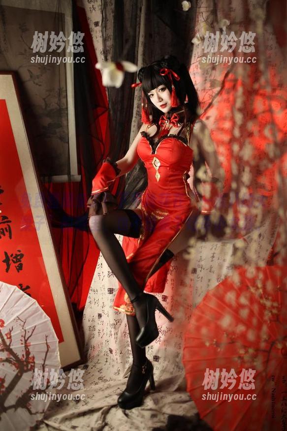 免费图册来了！下平玲花在“一米八的大梨子”的眼里，也不过是个好奇小女孩。