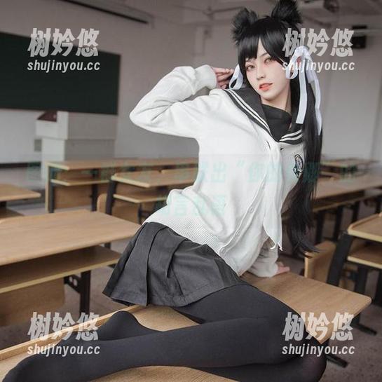 你的负卿 图册:一群女友,串联出“你的负卿”的胡言乱语