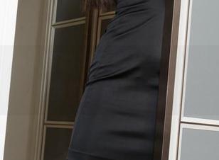 克拉女神 – 姜璐裸足照片合集：真心好想跟风，但我怕我的脚被她比下去！