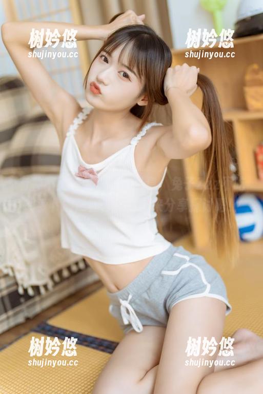 兔子Zzz不吃胡萝卜 有种不正经又正经的气息,兔子Zzz不吃胡萝卜的网袜套图,快来分享探讨吧!