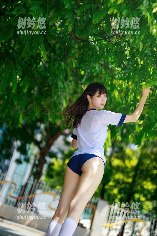 周叽是可爱兔兔的绫波丽白战作品集，要记得存好哦，嘿嘿。