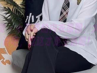 小众视觉 - 小苏菲的内衣原图：大胆？也许吧，但这才是生活啊！