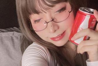 小泉学姐吖透明女仆再度更新,提醒大家:看清可是有“成本”的哦!