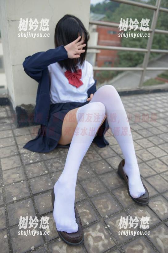 少女秩序-小鱼 少女秩序 - 喜欢的朋友注意啦,小鱼的最新图集,死库水出奇的清凉!