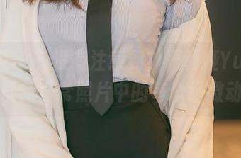 尤蜜荟 - 有没有注意到？严利娅Yuliya那最新日常照片中的每个细微动作
