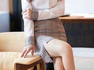 尤蜜荟 - 哦,看看黄歆苑的高清礼服图片,我脑海中已开始上演时装秀了!