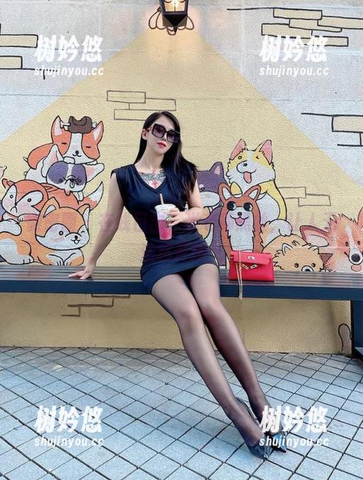 张老师 微密圈 - 在线目击,张老师黑丝,让人无法移开眼!