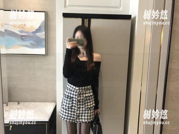 有你喵 微密圈 - 一起来耍赖:有你喵的丝袜全集作品,确保能让你扭动腰!