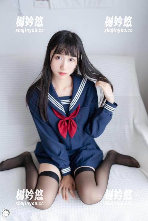 木绵绵OwO 新图集来了,木绵绵OwO教你怎么看光影,那些姿态,有点意思…