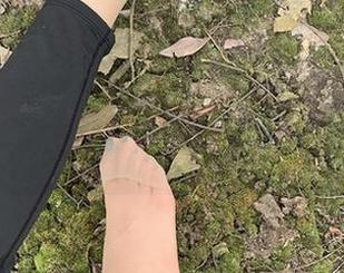 微密圈 - 白裙子下的桃脱了,我不想移开目光