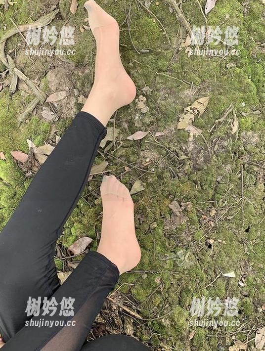桃脱了 微密圈 - 白裙子下的桃脱了,我不想移开目光