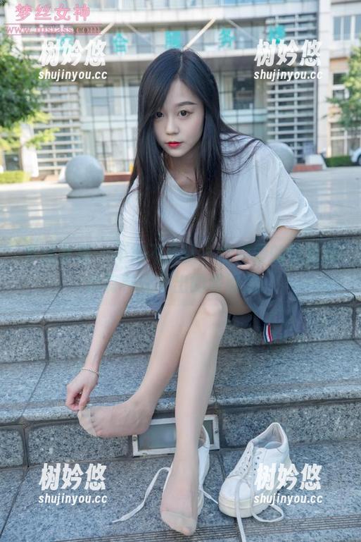 梦丝女神-魏婷婷 梦丝女神 - 不得不承认,魏婷婷的学姐图片有种说不出的吸引力。