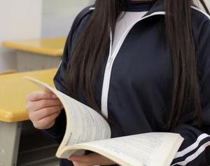 模范学院 - 伊小七MoMo的作品在线发布，旅拍中的情景总让我在脑海里浮动。