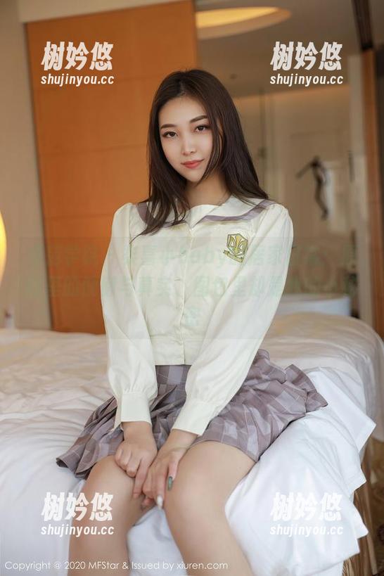 模范学院-柒喜小baby 模范学院 - 柒喜小baby的居家日常:原图里的慵懒与真实、图包里却是我的小秘密