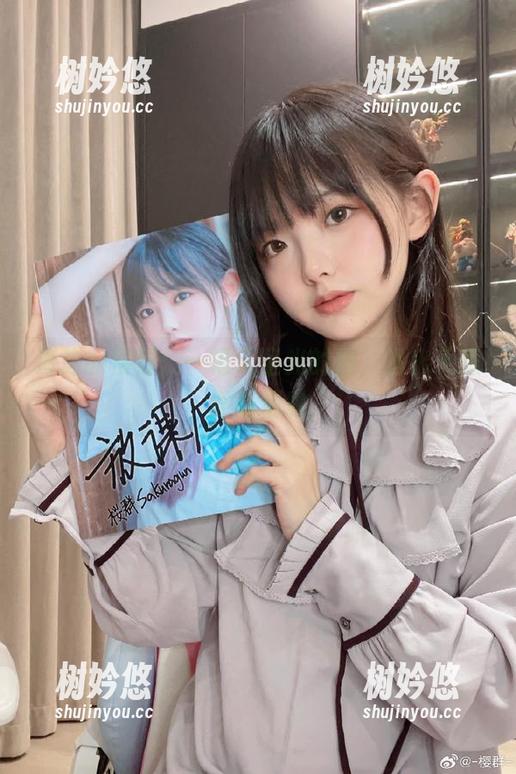 樱群 海边的樱群:一幅无圣光的图,透出无意间的精彩