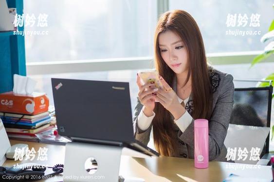 爱蜜社-酥小白 爱蜜社 - 我在等一份酥小白的纯白,网盘说你得耐心点!