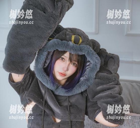 狐洛洛子 狐洛洛子兔女郎cos合集,迷失在你那无辜的眼神里。
