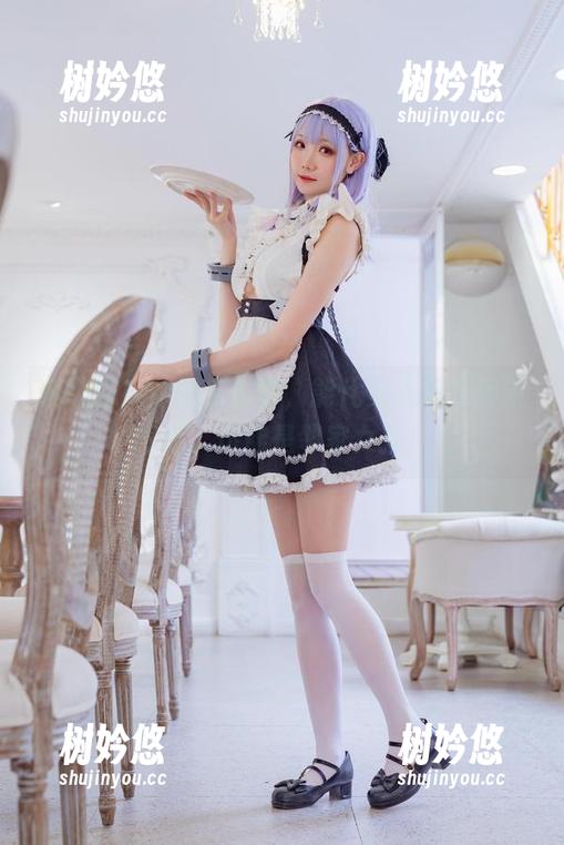 瓜希酱 精选图库中的瓜希酱,能代女仆那股清新气质,仿佛是邻家女孩!