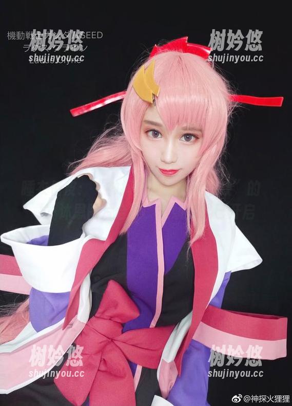 神探火狸狸 睡衣俏皮:“神探火狸狸不可或缺”的諾拉·沐恩图片合集,撒娇模式已开启