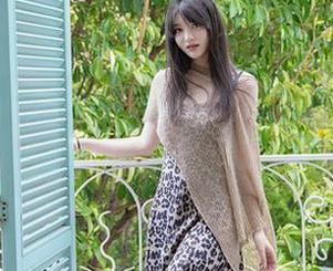 秀人网 - Angela小热巴的私房写真：当她穿上睡衣，连空气都变得甜蜜。