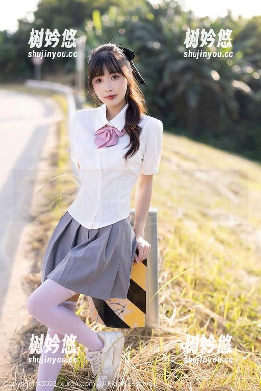 秀人网-Vetiver嘉宝贝儿 秀人网 - 这叫全套?听说“Vetiver嘉宝贝儿”敢玩粉色,也许真的不乏看点。