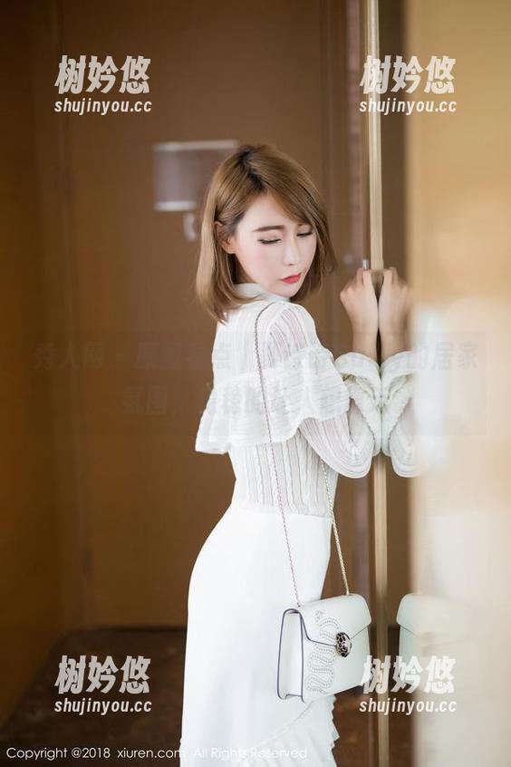 秀人网-夏诗诗Sally 秀人网 - 原图看点|夏诗诗Sally的居家氛围,稳稳的让人想靠近