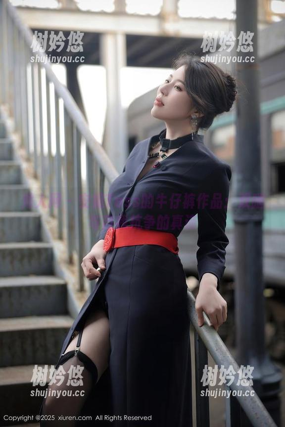 秀人网-安妮Tess 秀人网 - 安妮Tess的牛仔裤作品:双腿与自我抗争的真谛
