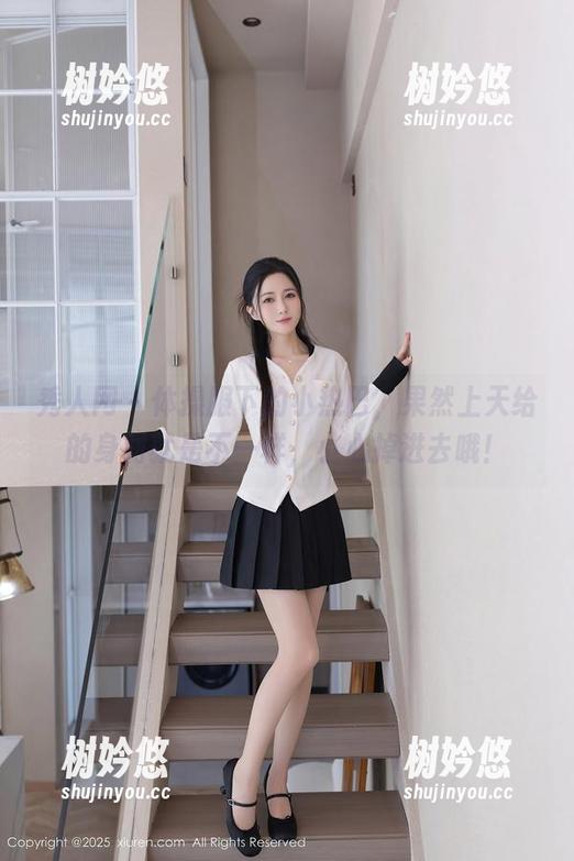 秀人网-小热巴 秀人网 - 体操服下的小热巴,果然上天给的身材就是不一样,小心掉进去哦!