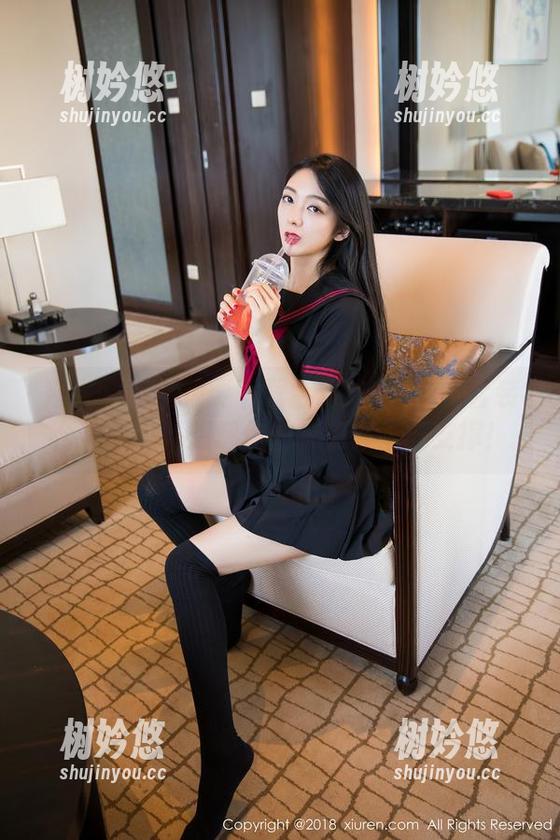 秀人网-金幼汐Vivian 秀人网 - 在想要下载金幼汐Vivian套装合集前,先想想你的衣橱够不够支撑!