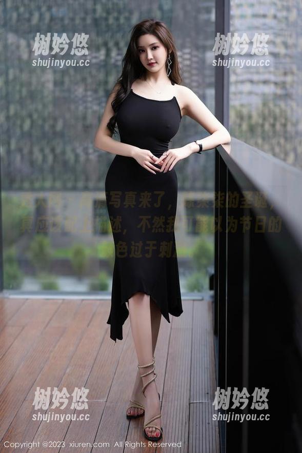 秀人网-陈柒柒 秀人网 - 高清写真来了,陈柒柒的圣诞,真应该配上描述,不然我可能以为节日的颜色过于刺激。