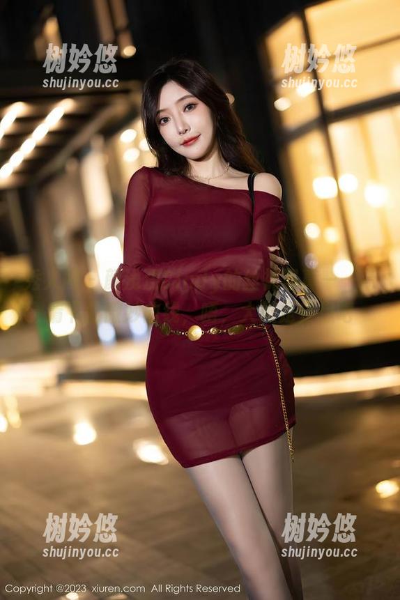 秀人网-颜浅浅Cindy 秀人网 - 颜浅浅Cindy的丝袜写真——高清下的微妙曲线,唔,大概是妄想吧