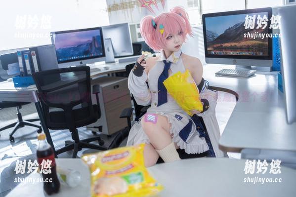 纸悦Etsu_ko 纸悦Etsu_ko的女王写真:分享如何用一条拖鞋威慑整个家!
