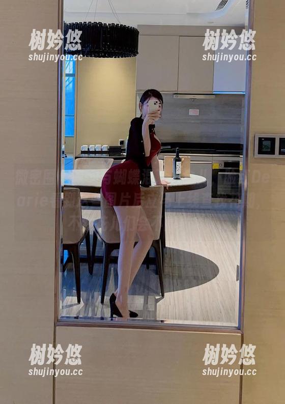 脸红Dearie 微密圈 - 玫瑰与蝴蝶混了一会儿,脸红Dearie看到这些图片后立马上线查找花期,不然花儿们会不高兴哦!