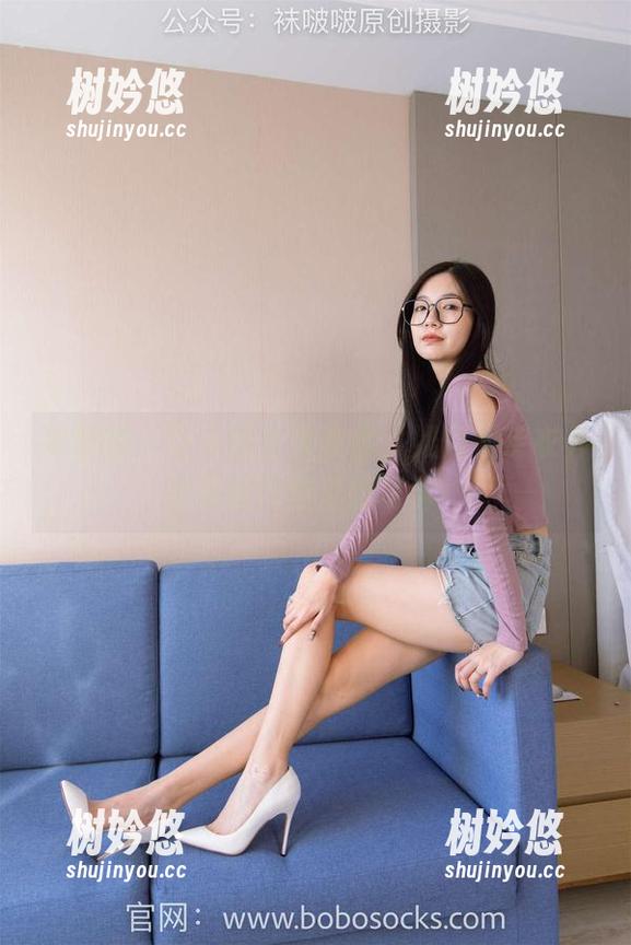 袜啵啵-小甜豆 袜啵啵 - 让小甜豆来教你,如何用皮衣外套驾驭网盘里的写真!